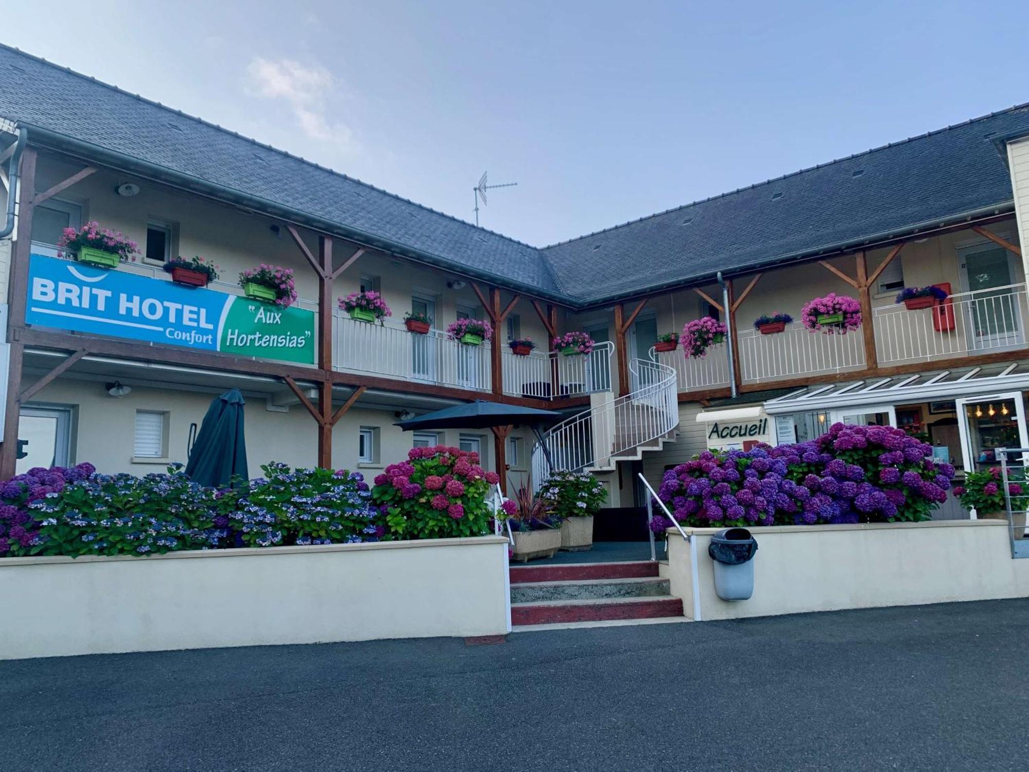Brit Hotel Lannion-Perros Guirec Екстер'єр фото