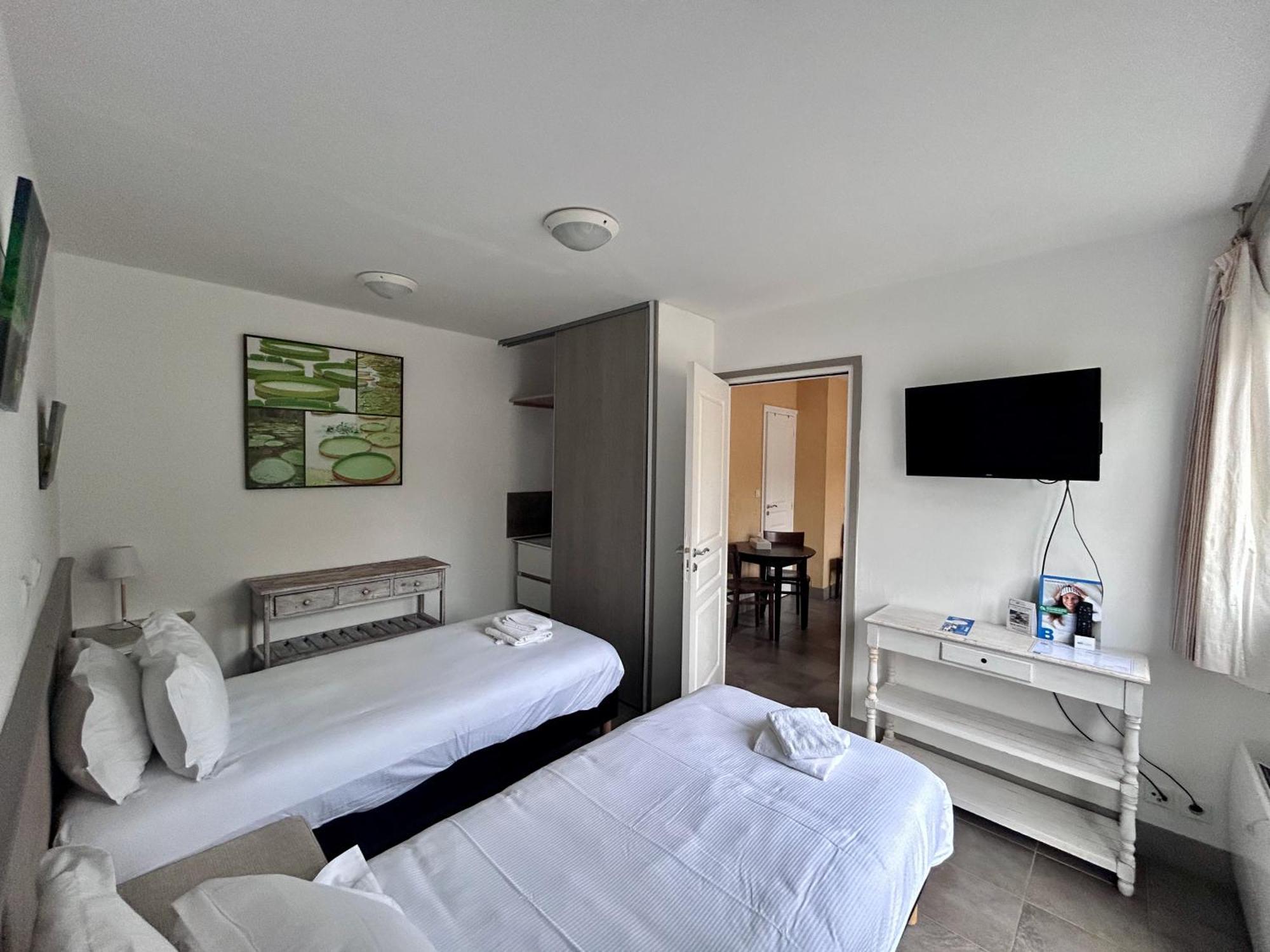 Brit Hotel Lannion-Perros Guirec Екстер'єр фото